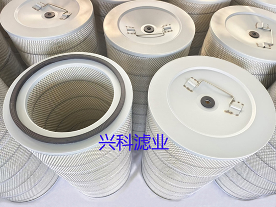 高溫高濕環(huán)境下，除塵濾芯用哪種連接方式？興科濾業(yè)